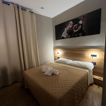 לריצ'י Hotel Pino מראה חיצוני תמונה